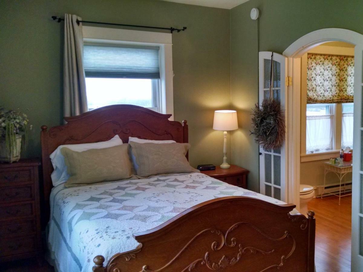 The Vintage Inn Bed And Breakfast Redwood Falls Стая снимка